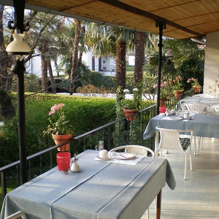 Bed & Breakfast Garni Molinazzo 2*